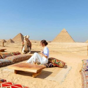Half Day Tour to Giza Pyramids with Lunch at 9 Pyramids Lounge