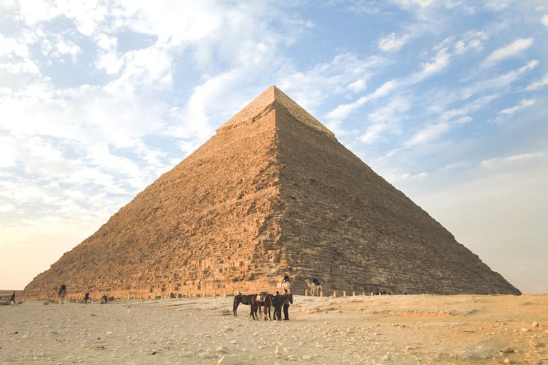 Cairo Full Day Giza Pyramids & Egyptian Museum Tour